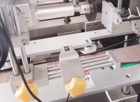 Semiauto Pet Glass Bottle Jars Tank Cap Sleeve Label Heat Shrink Tunnel Oven Packing Machine